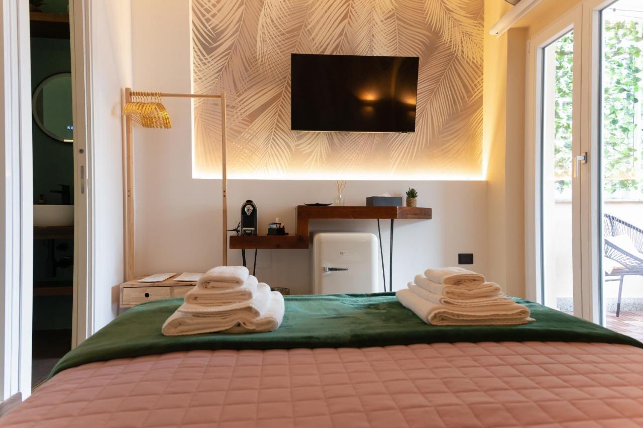 5 Sensi - Vasca Idromassaggio, Terrazzo, Fibra Ultraveloce, Parcheggio Coperto Su Richiesta Hotel Cosenza Bagian luar foto